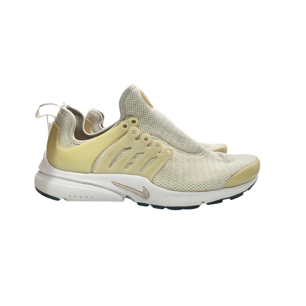 Store Return Women’s Nike Air Size 8.5
